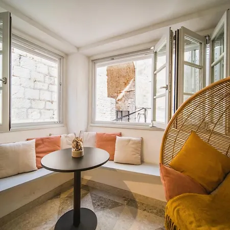 Zuviteo Guest house